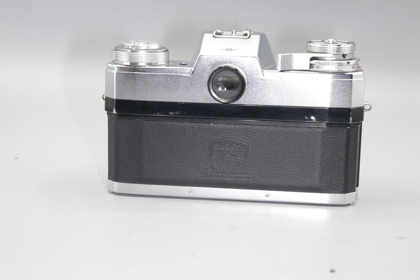 Zeiss Ikon Contarex Bullseye Camera with Case - Good Working Condition