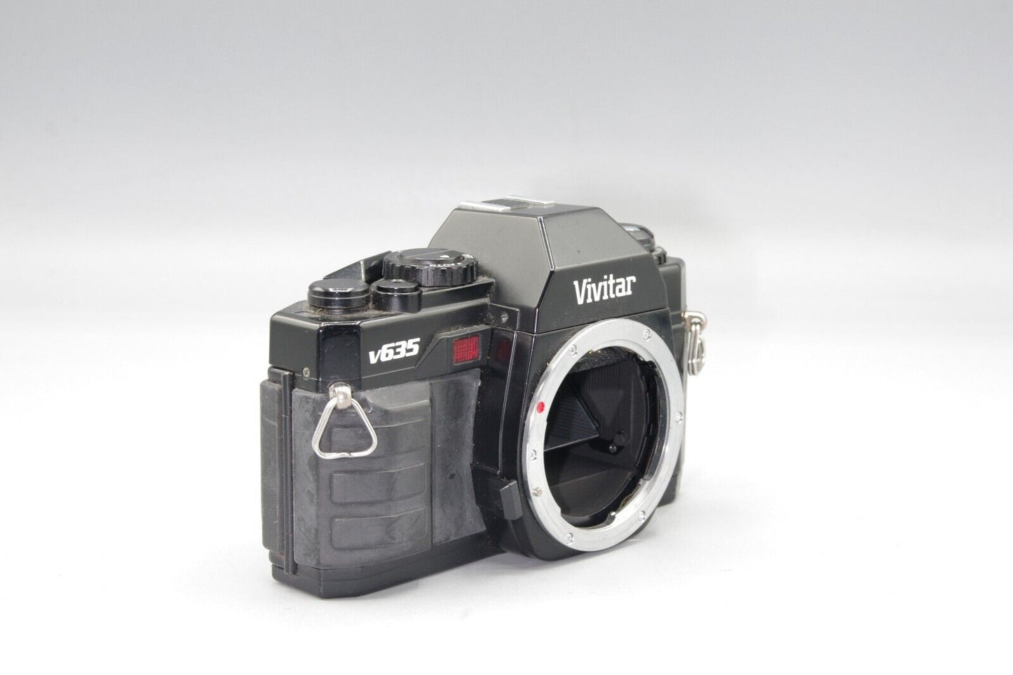 Vivitar v635 35mm SLR Camera