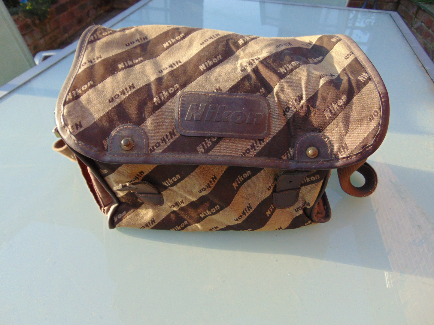 Nikon Brown Soft Camera Shoulder Case 30×20×17 – DSLR/SLR Carry Bag