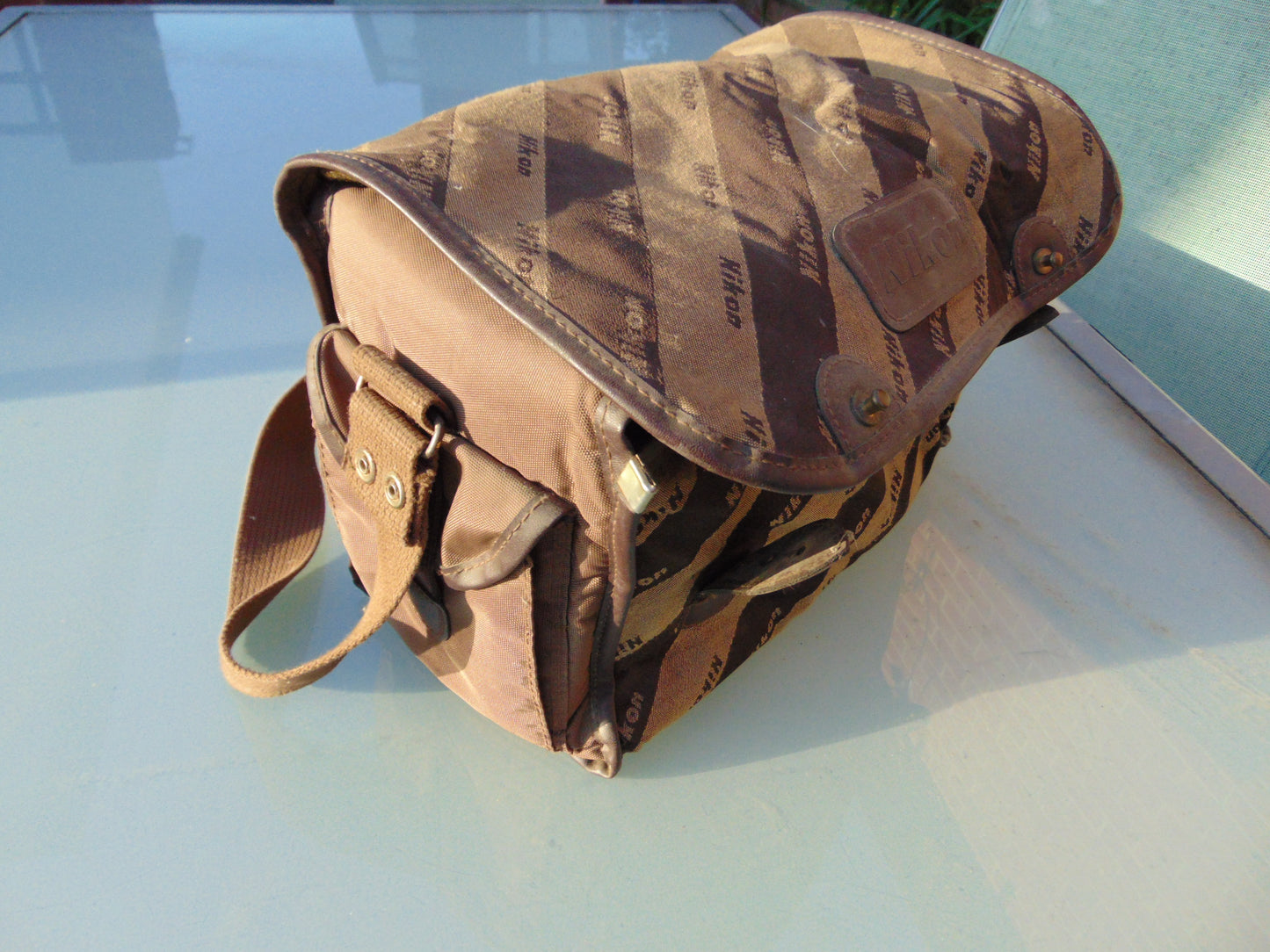 Nikon Brown Soft Camera Shoulder Case 30×20×17 – DSLR/SLR Carry Bag
