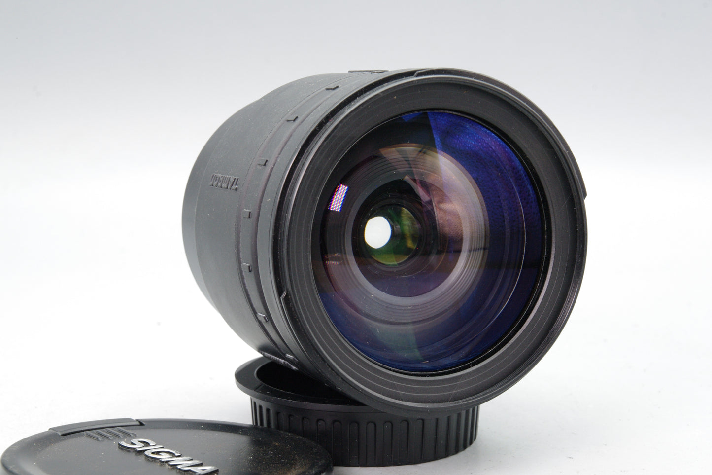 Tamron 28–200mm f/3.8–5.6 Aspherical LD (IF) Lens – Canon EF Mount – VGC
