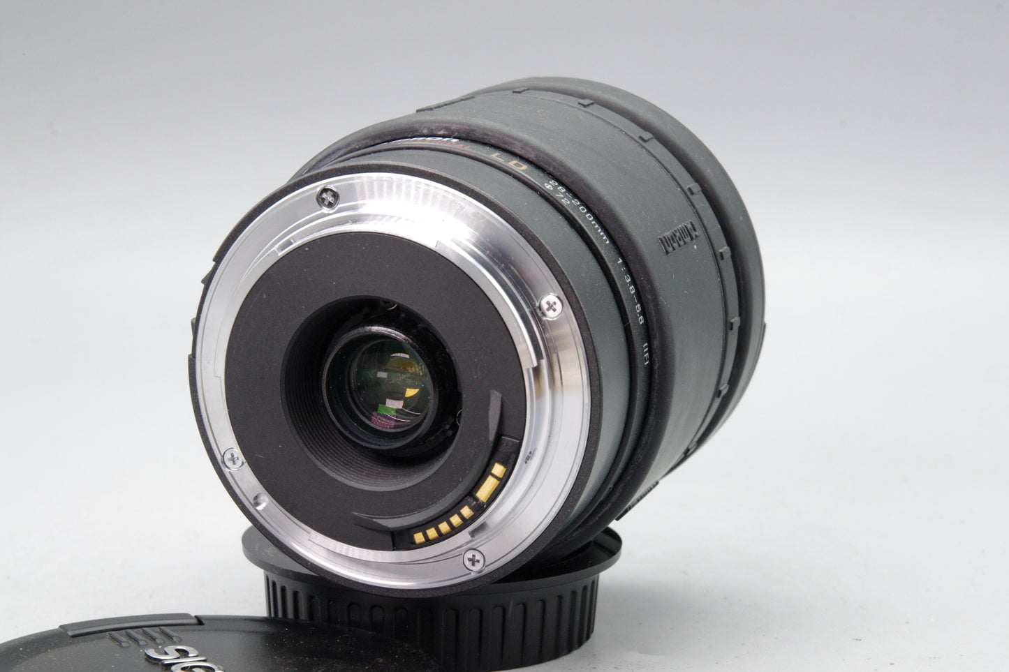 Tamron 28–200mm f/3.8–5.6 Aspherical LD (IF) Lens – Canon EF Mount – VGC