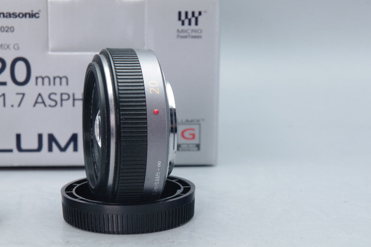 Lumix G 20mm F/1.7  Micro Four Thirds  M4/3 Pancake Lens - Excellent