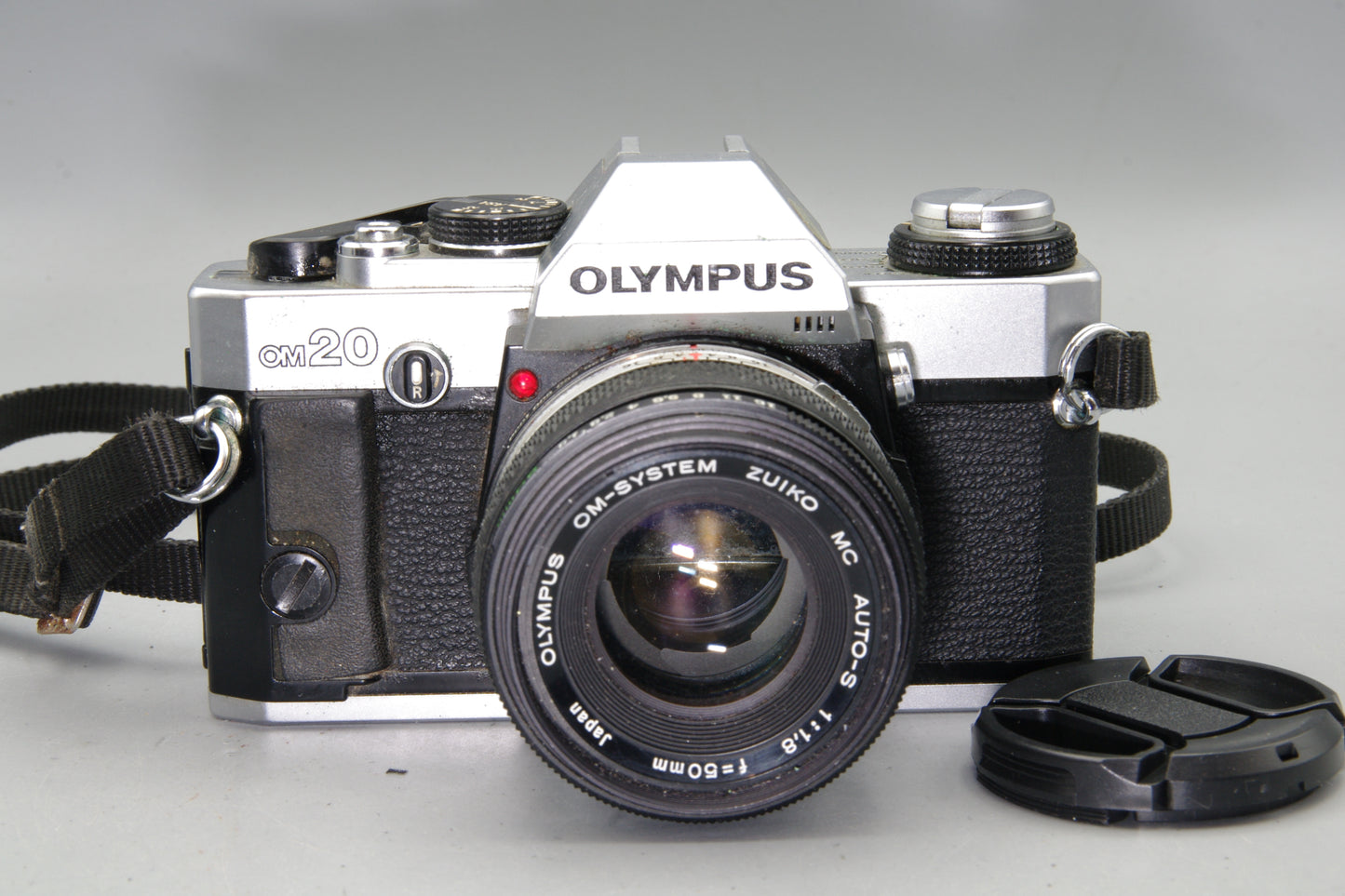 Olympus OM20 35mm SLR Camera + 50mm Lens – Manual Focus  – PLS Read