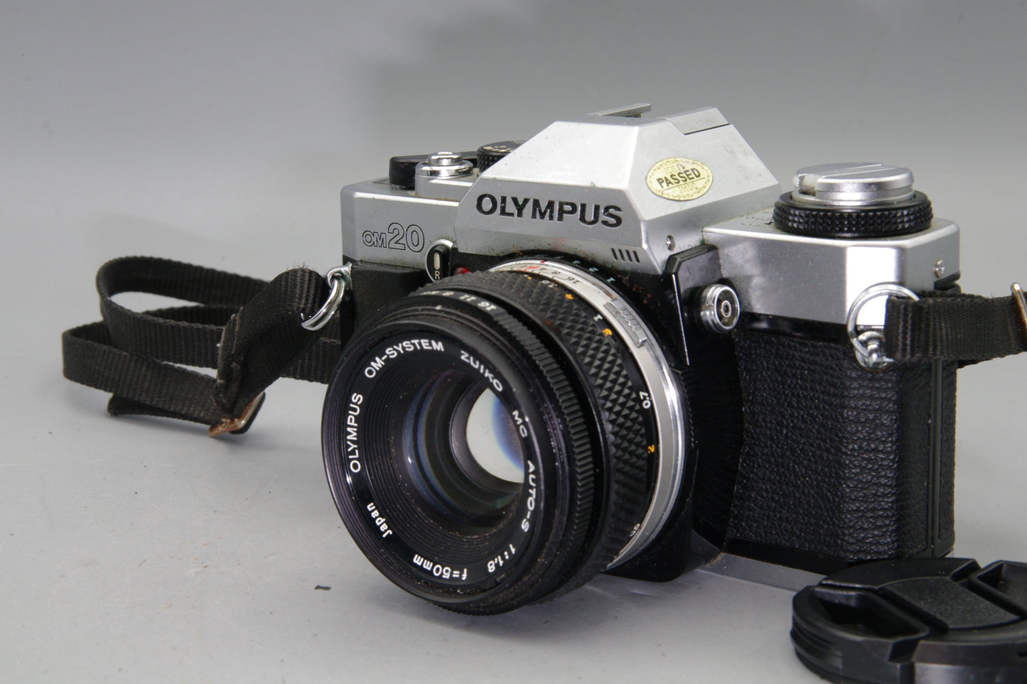 Olympus OM20 35mm SLR Camera + 50mm Lens – Manual Focus  – PLS Read