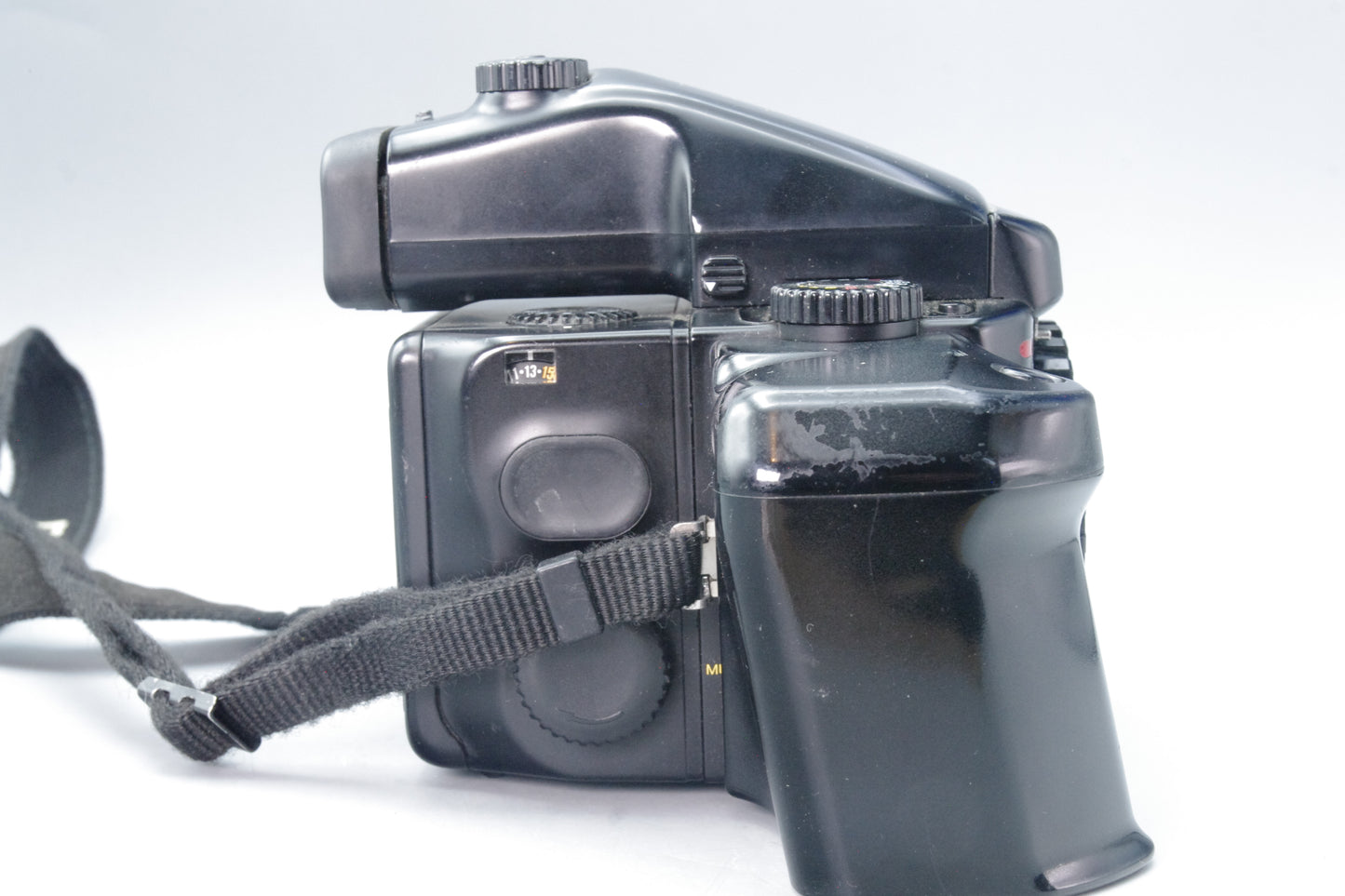 Mamiya M645 Pro with AE Prism Finder, WG402 Winder & 120 Back – Tested & Working