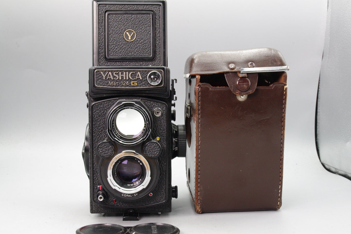 Yashica-Mat 124G TLR with 80mm F/3.5 Lens and Case - Excellent