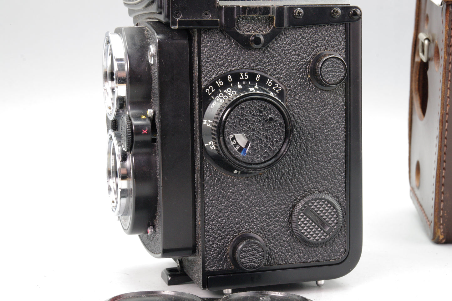 Yashica-Mat 124G TLR with 80mm F/3.5 Lens and Case - Excellent