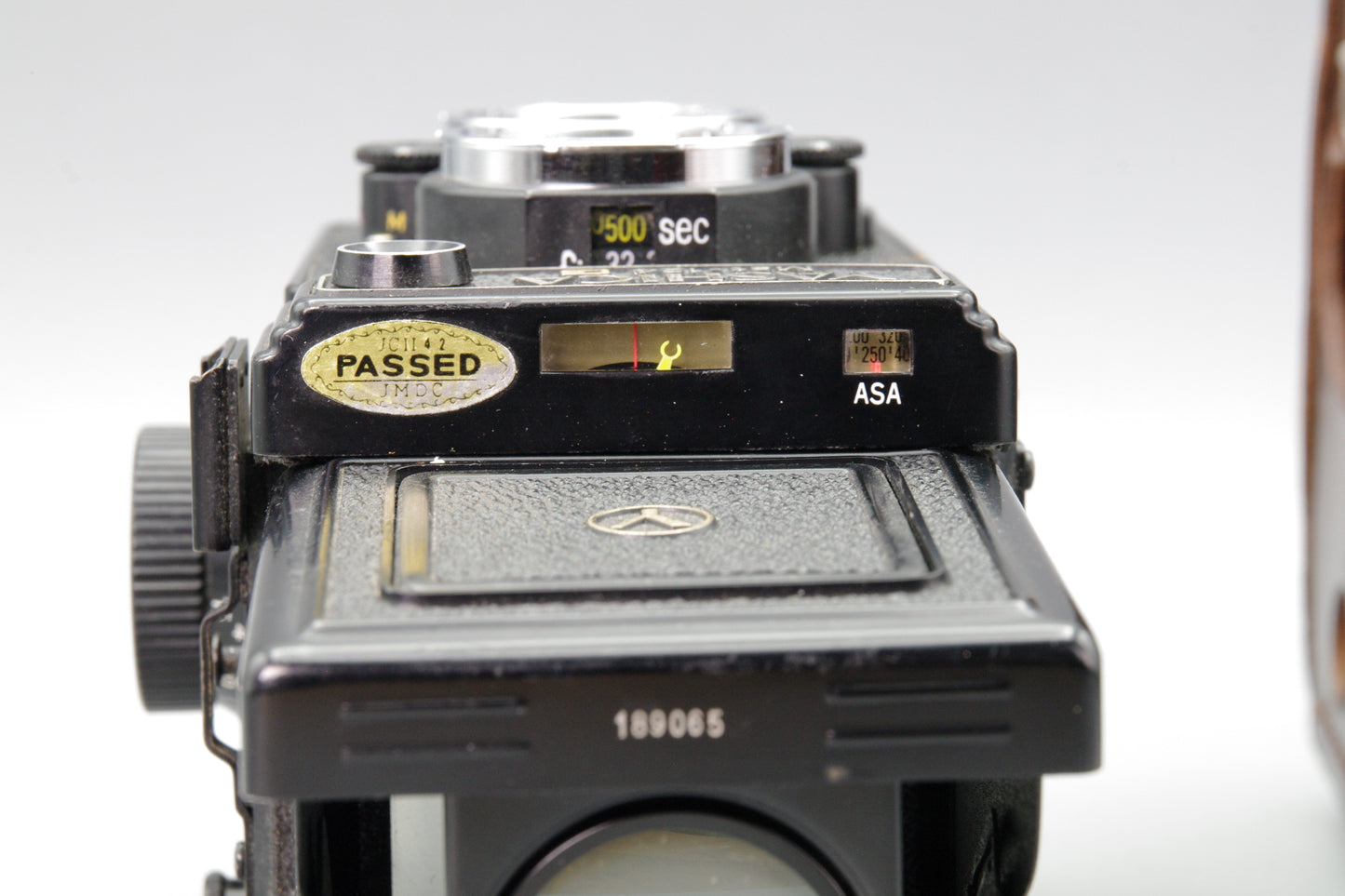 Yashica-Mat 124G TLR with 80mm F/3.5 Lens and Case - Excellent