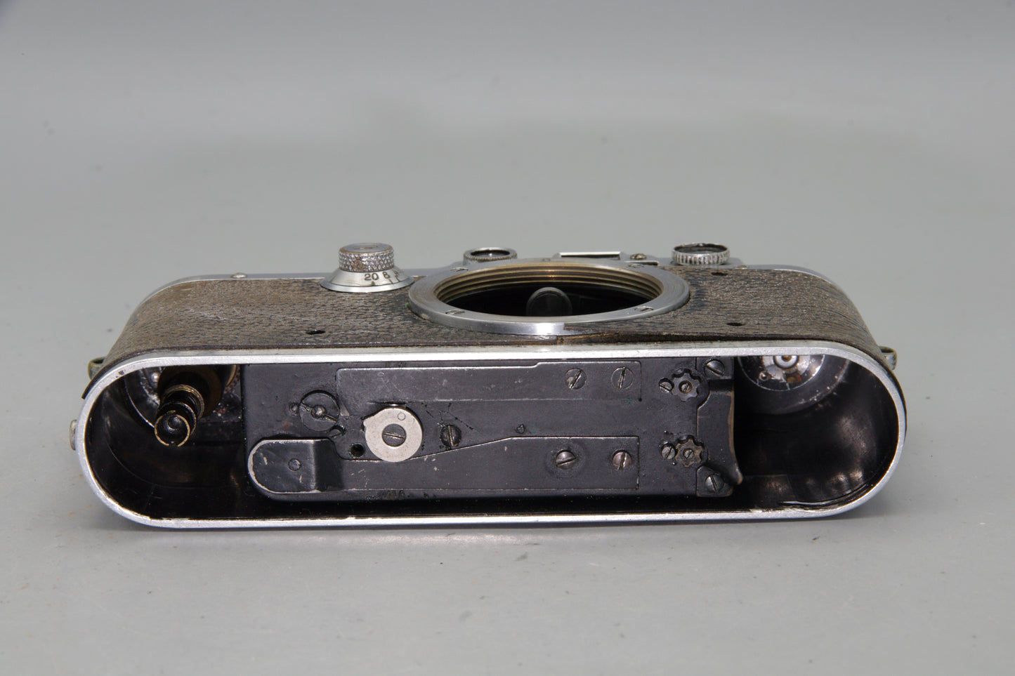 Leica III 35mm Rangefinder Camera Body 1935 Serial 162535 - Speed issue.