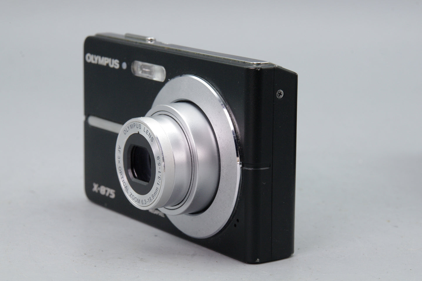 Olympus X‑875 Digital Compact Camera – Case & Battery – Tested – Very Good