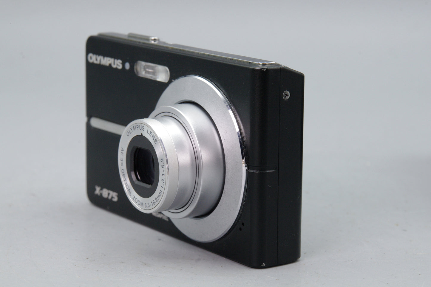 Olympus X‑875 Digital Compact Camera – Case & Battery – Tested – Very Good