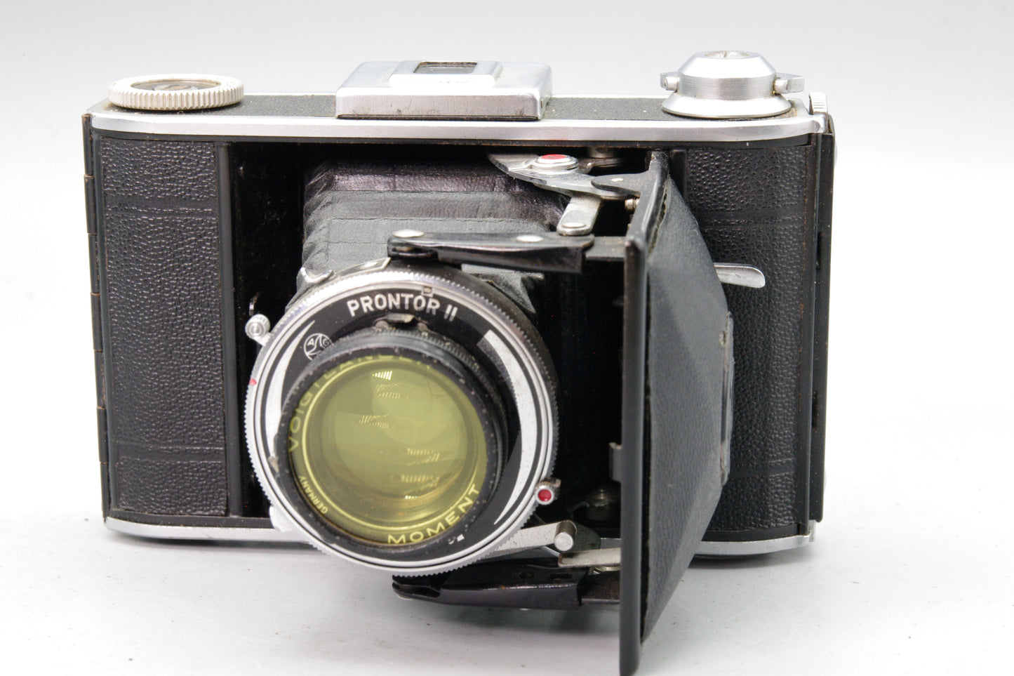 Voigtländer Bessa 46 Folding Camera – Voigtar 7.5cm f/3.5 Lens – Tested