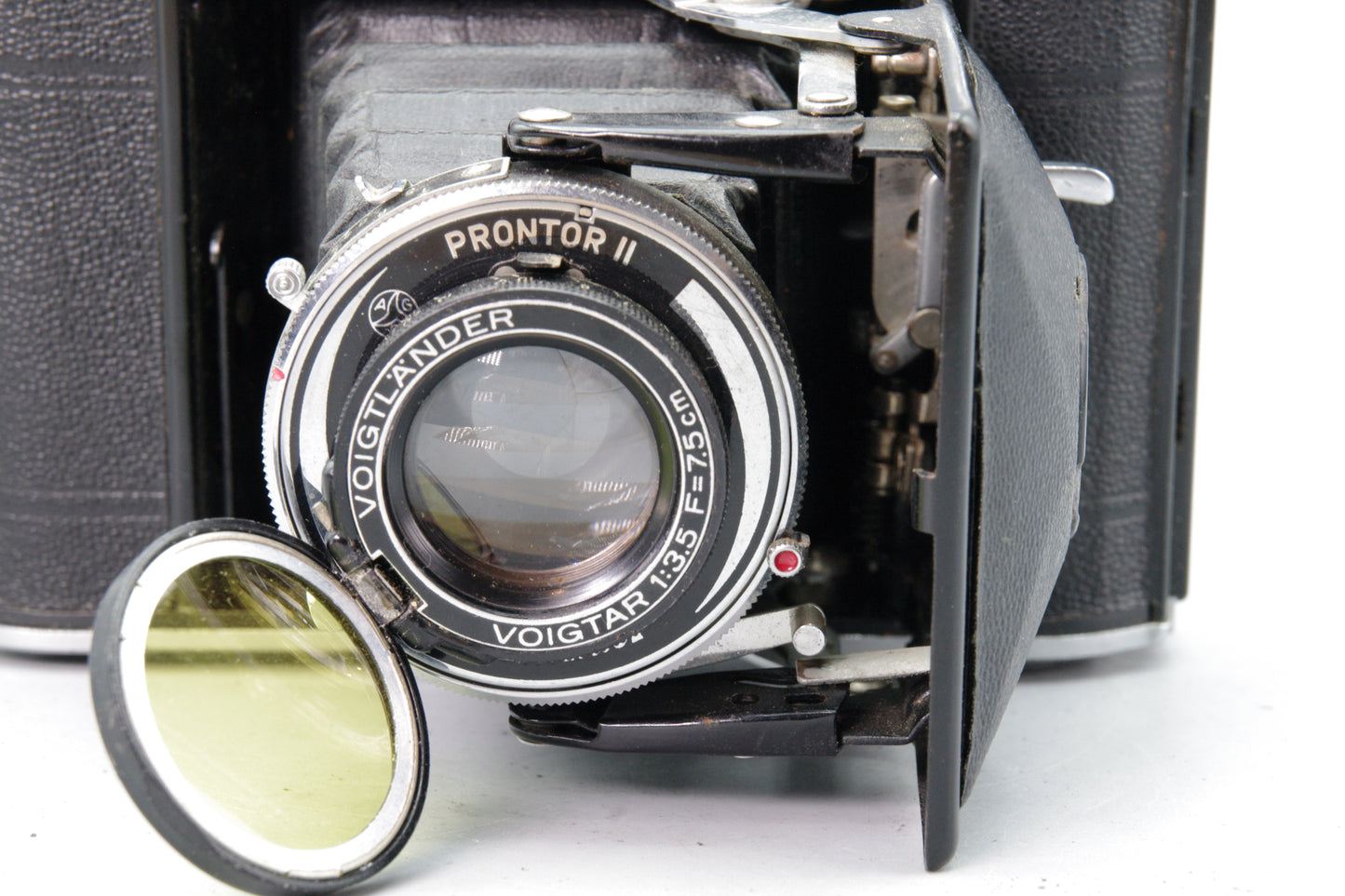 Voigtländer Bessa 46 Folding Camera – Voigtar 7.5cm f/3.5 Lens – Tested