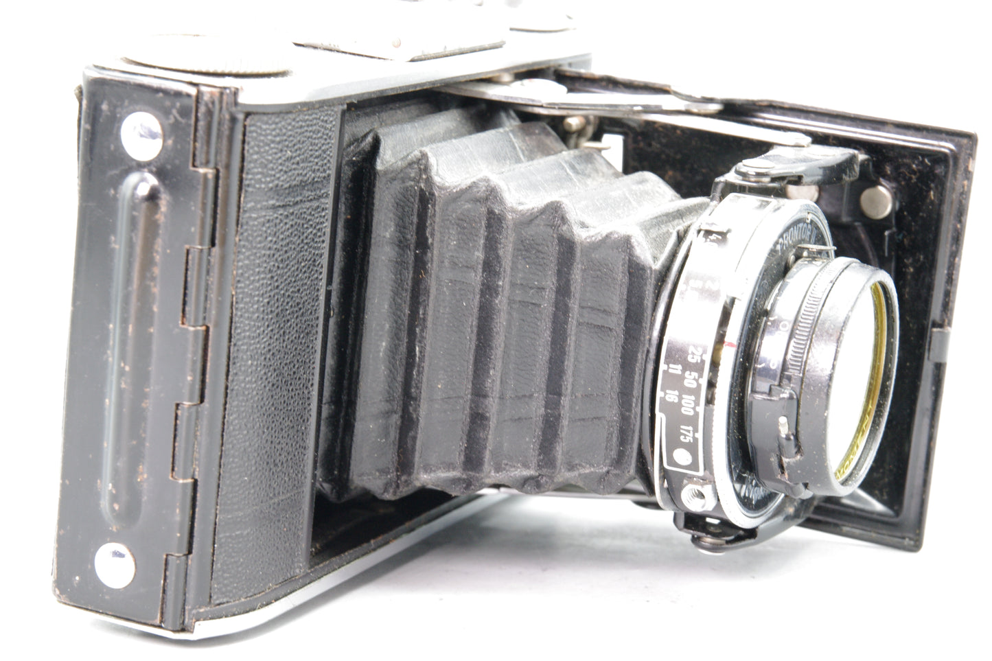 Voigtländer Bessa 46 Folding Camera – Voigtar 7.5cm f/3.5 Lens – Tested