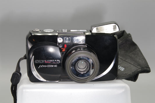 Olympus MJU Zoom 140 35mm Film Camera – Tested – Clean – Autofocus – EXC