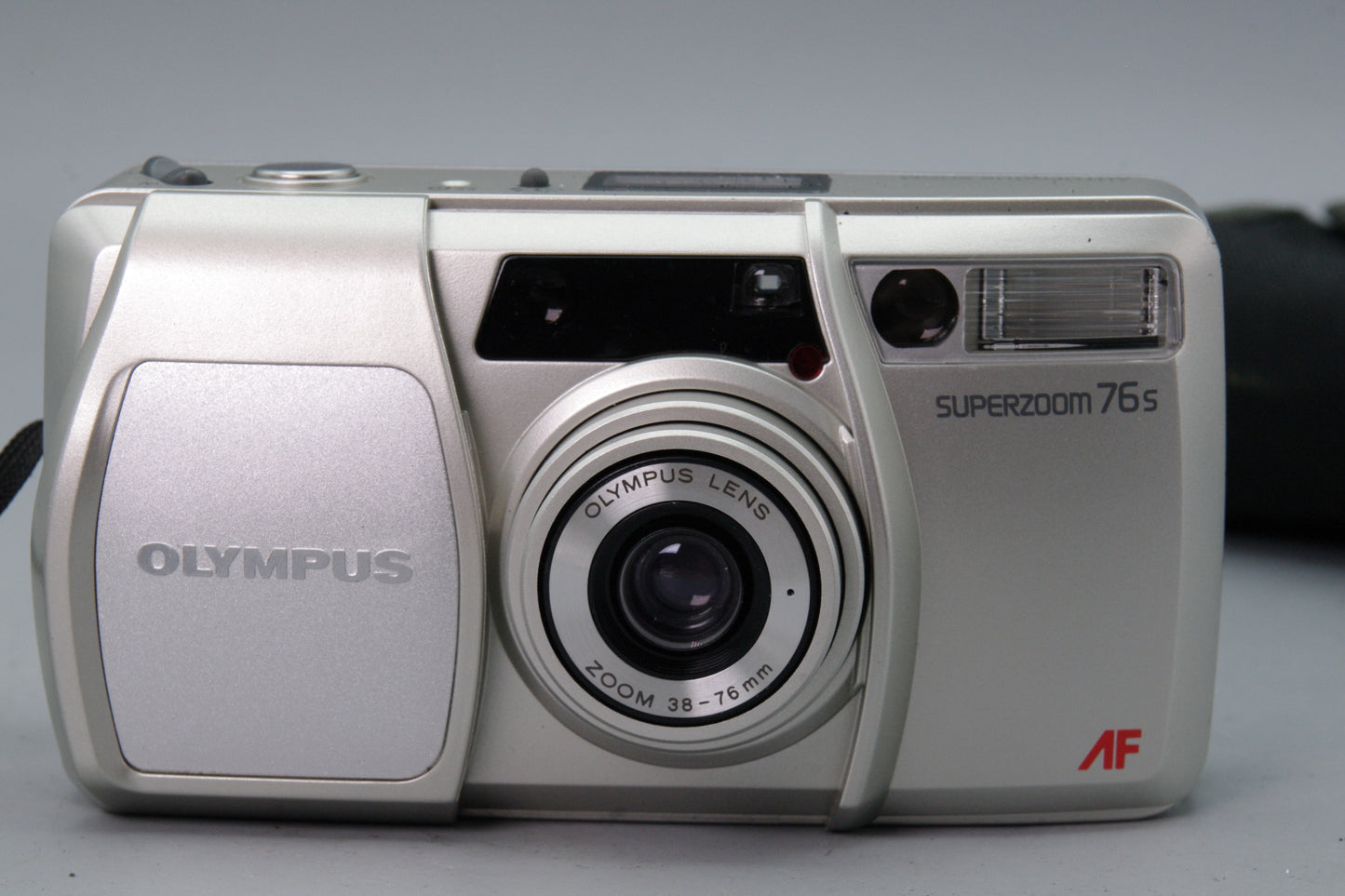 Olympus SuperZoom 76S 35mm Film Camera – Tested & Working – Excellent