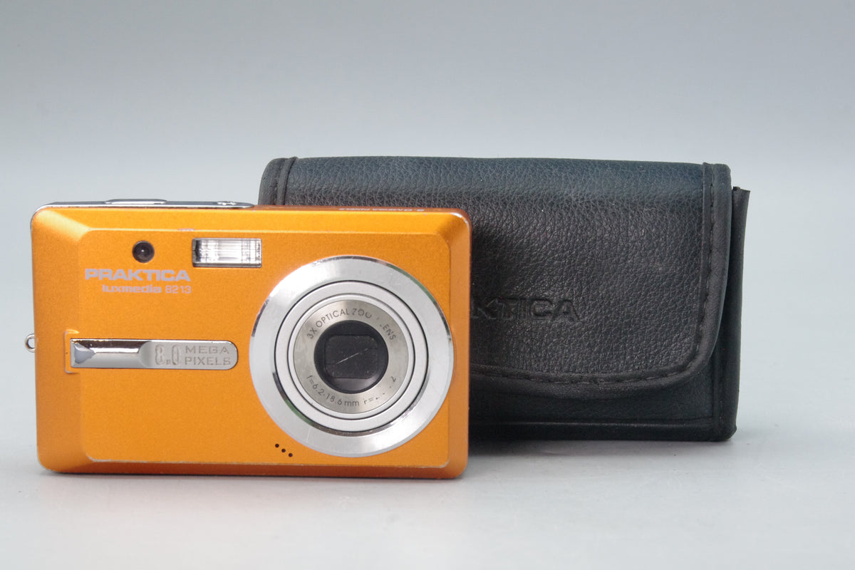 Praktica Luxmedia 8213 Orange Digital Camera – Leather Case – New Battery