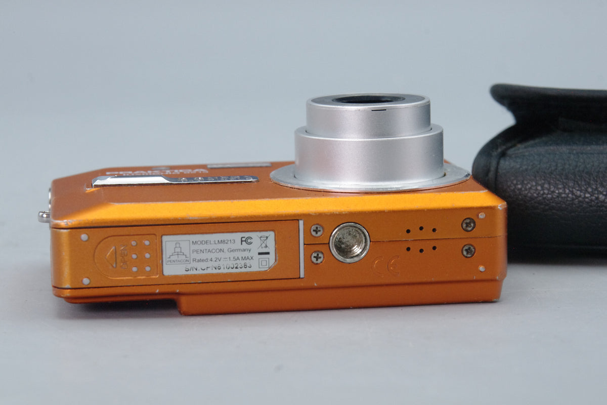 Praktica Luxmedia 8213 Orange Digital Camera – Leather Case – New Battery
