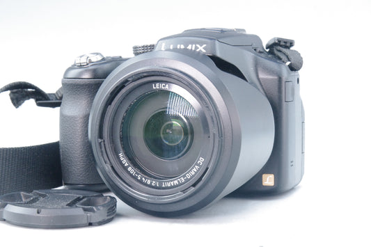 Panasonic Lumix DMC‑FZ200 12MP Bridge Camera  – Excellent Condition