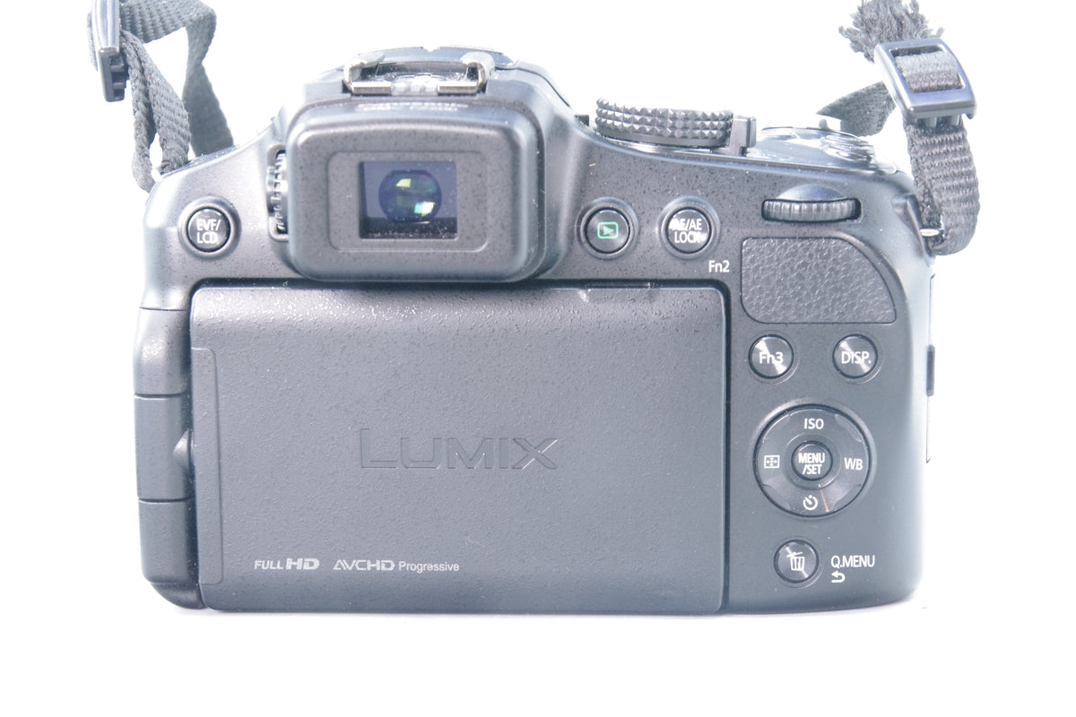 Panasonic Lumix DMC‑FZ200 12MP Bridge Camera  – Excellent Condition