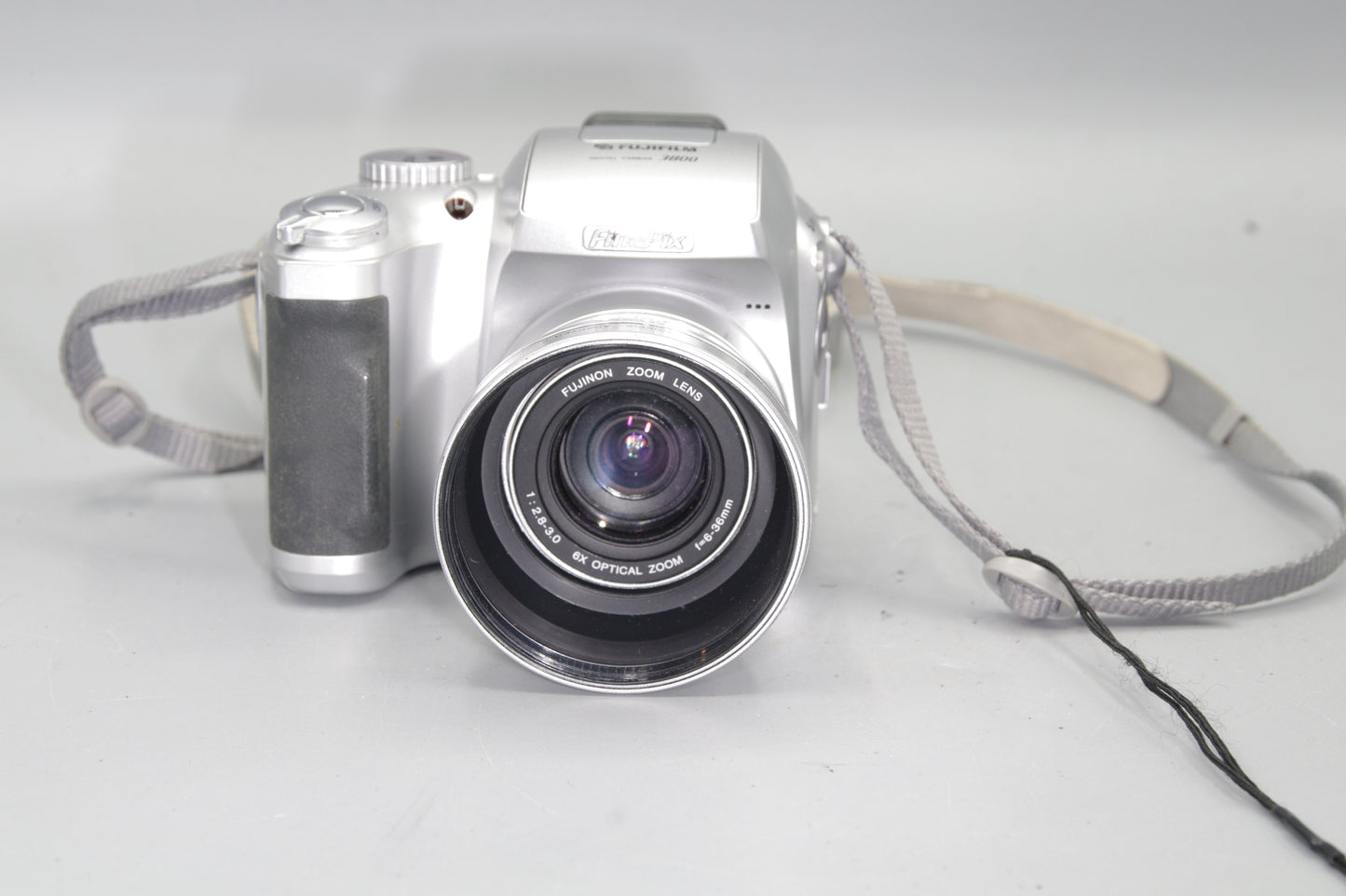 Fujifilm FinePix 3800 3.2MP Digital Camera (AA Batteries)