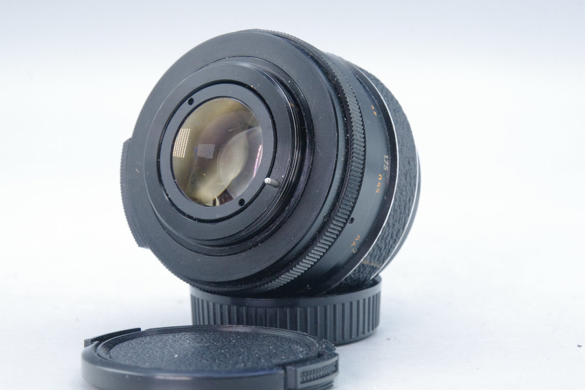 Hanimar 55mm f/1.7 M42 lens