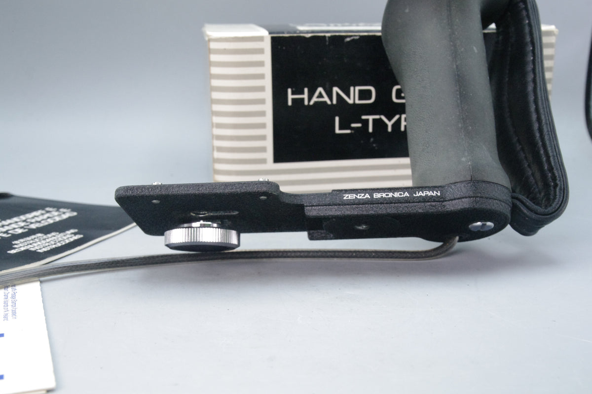 Zenza Bronica ETRS L‑Type Handgrip E – Genuine – Boxed – Excellent