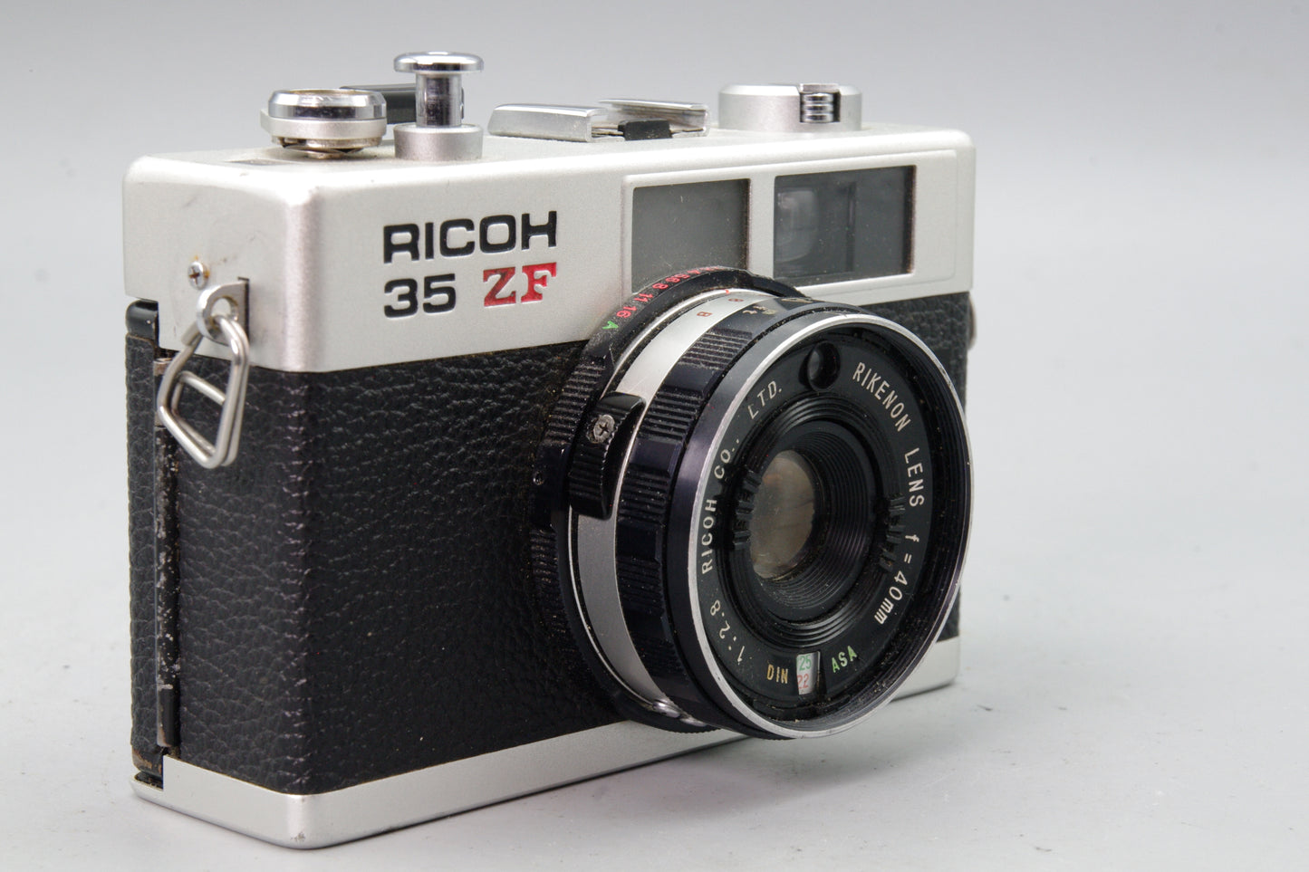 Ricoh 35 ZF 35mm Rangefinder Camera – Tested – Good Condition