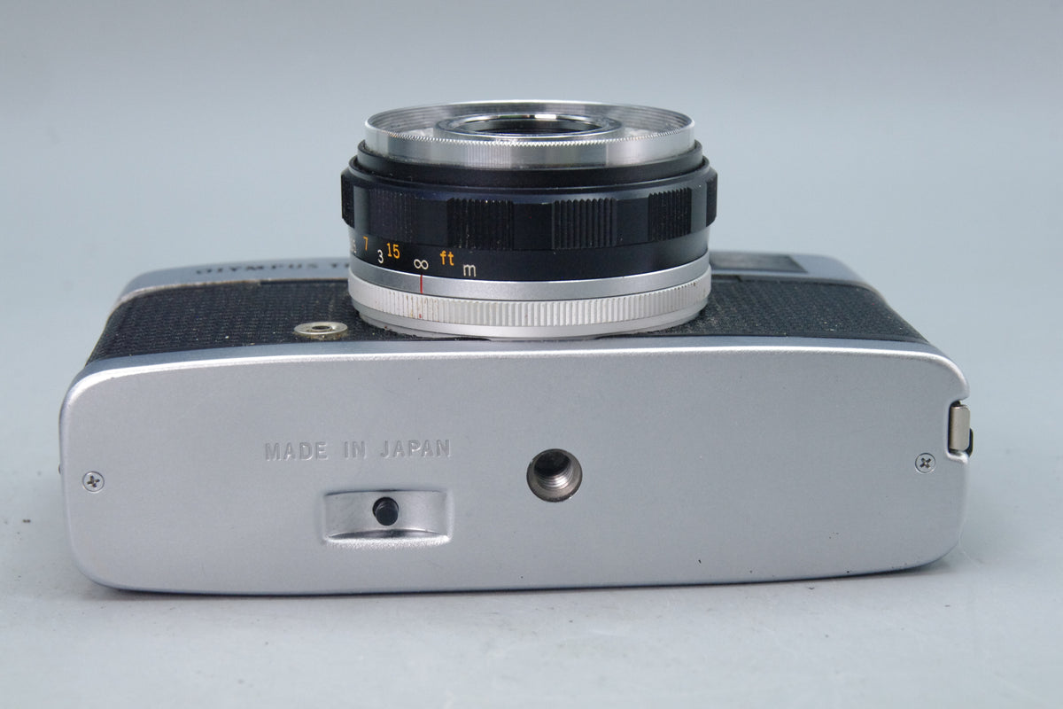 Olympus Trip 35 35mm Camera – 40mm f/2.8 Lens with Case, Working, Vintage