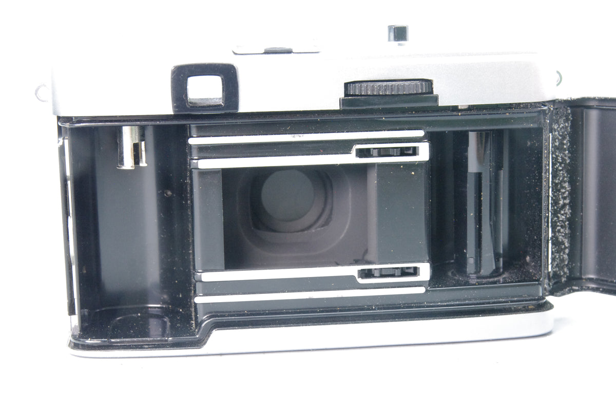 Olympus Trip 35 35mm Camera – 40mm f/2.8 Lens with Case, Working, Vintage