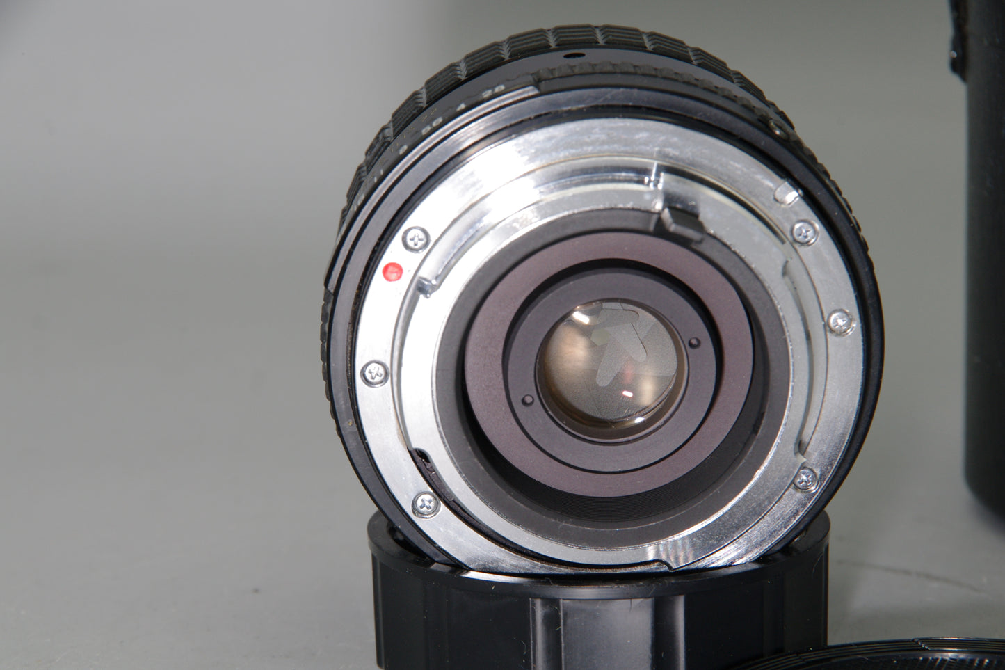 Sigma Mini-Wide 28mm f2.8 Lens Pentax K Mount Manual Focus EXC Minor Haze
