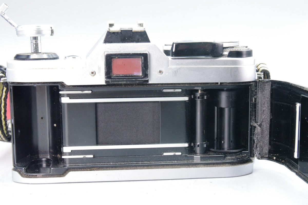 Canon AE-1 35mm SLR + 50mm f/1.8 Lens – Vintage Classic