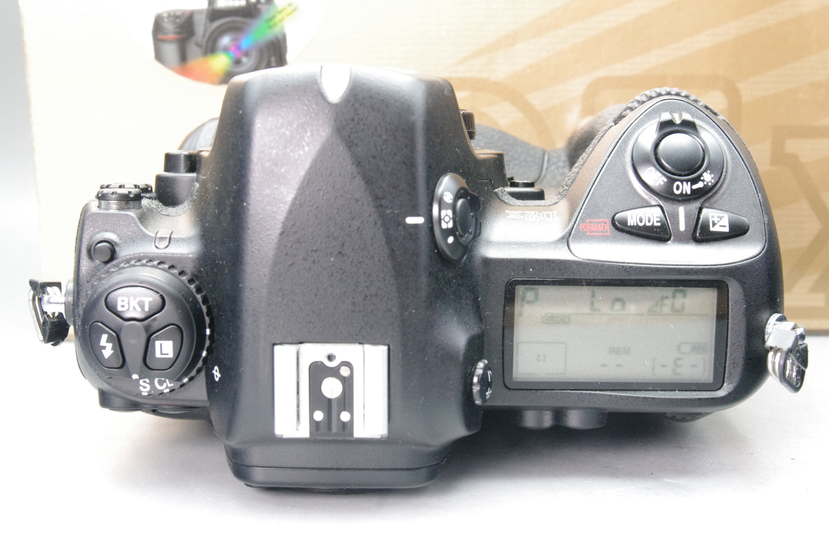 Nikon D2X DSLR Camera – Boxed – S/C 8465 – Battery & Charger – Excellent