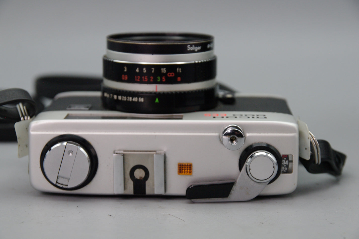 Ricoh 800 EES 35mm Film Camera with Case &amp; Cap – Tested – Very Good
