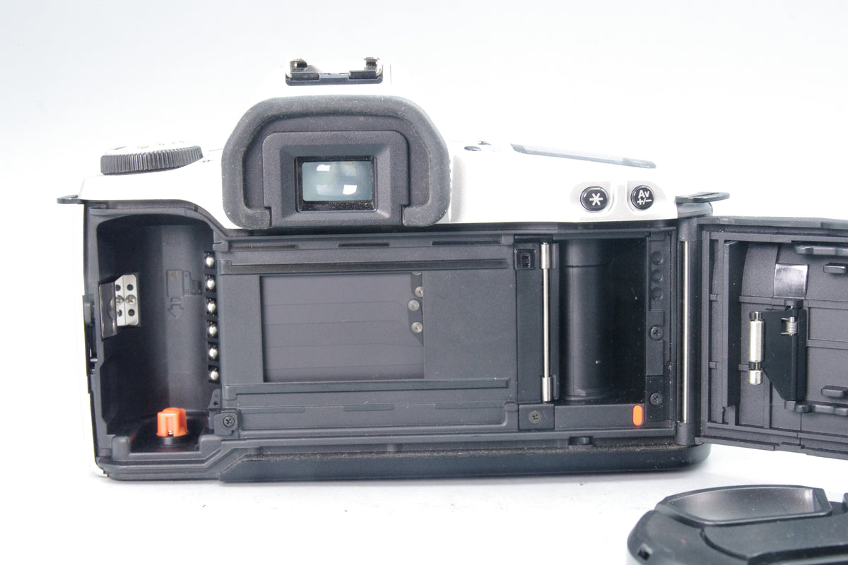 Canon EOS 500N 35mm Film SLR + EF 35-105mm Lens –Tested Autofocus Kit