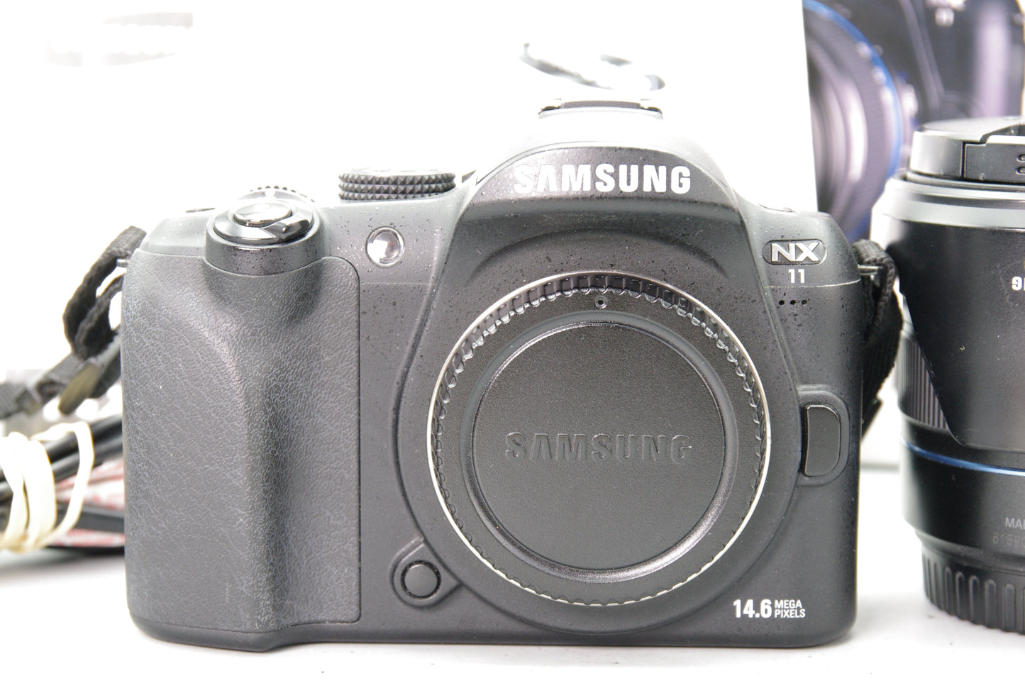 Samsung NX11 14.6MP Mirrorless Camera with 18‑55mm Lens - Boxed - Mint