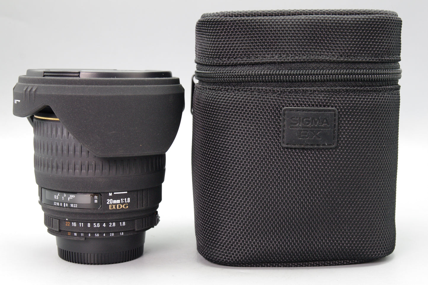 Sigma 20mm f/1.8 EX DG Lens – Nikon F Mount – Excellent – With Case