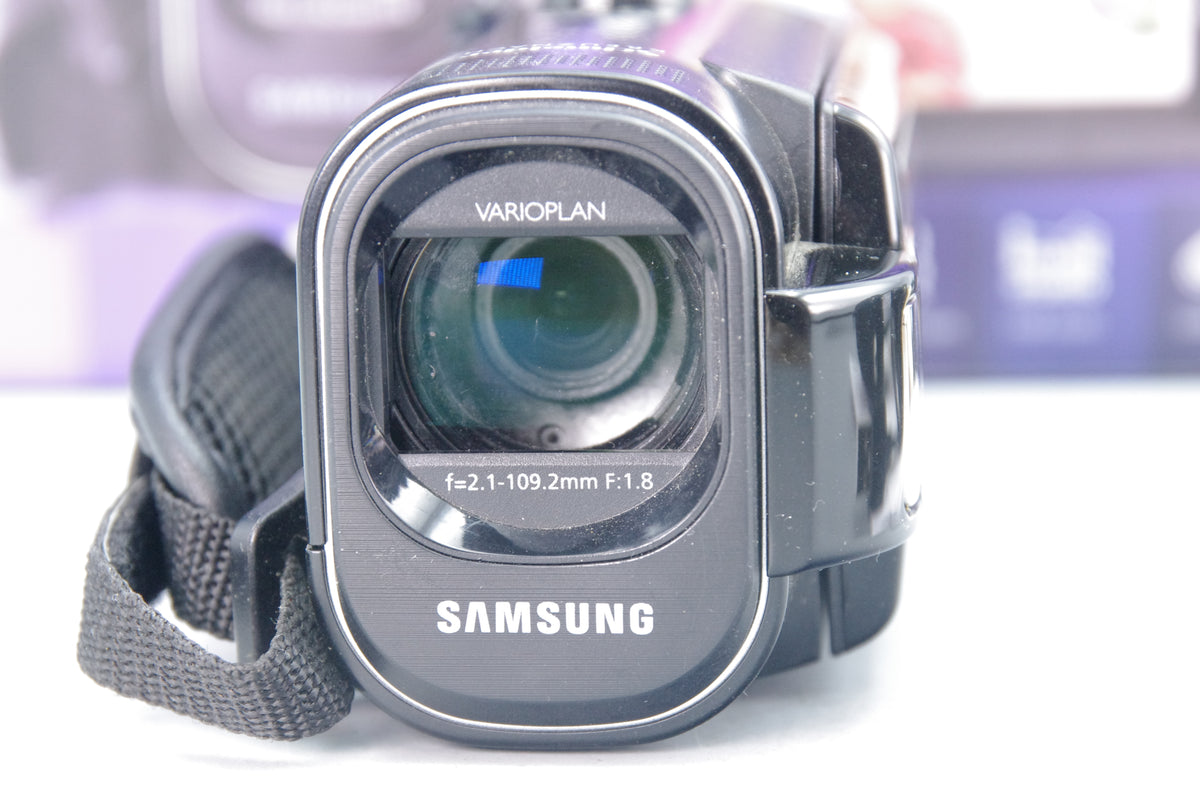 Samsung SMX‑F40BP Camcorder – Tested – Fully Working – Box and Charger