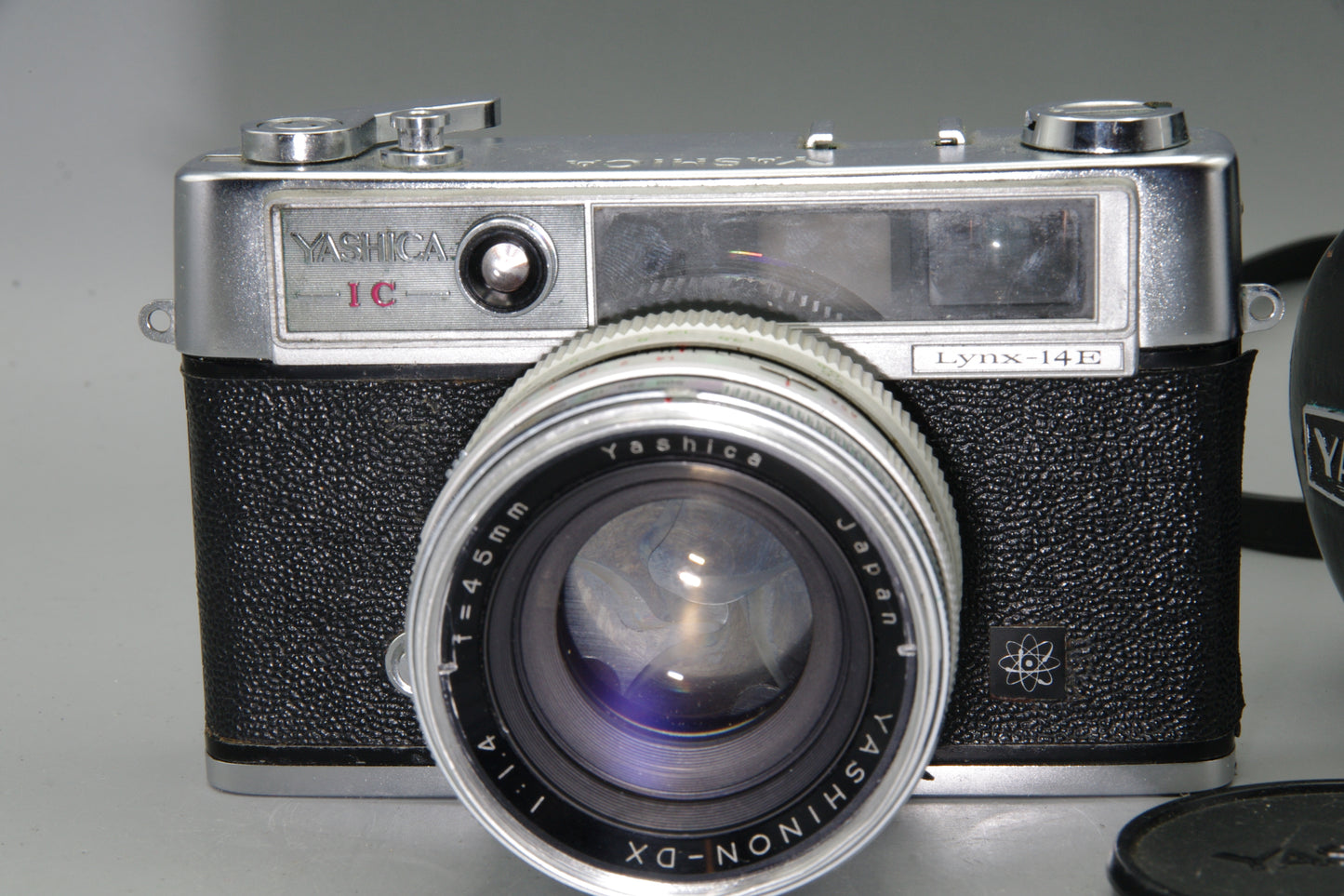 Yashica IC Lynx 14E 35mm Camera 45mm f1.4 Lens with Cap and Case VGC