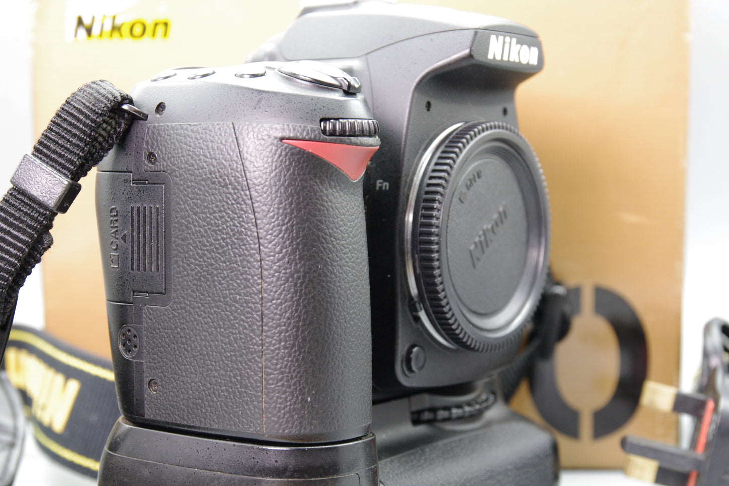 Nikon D90 12.3MP DSLR Boxed – S/C 66323 – Grip, Battery & Charger – Exc