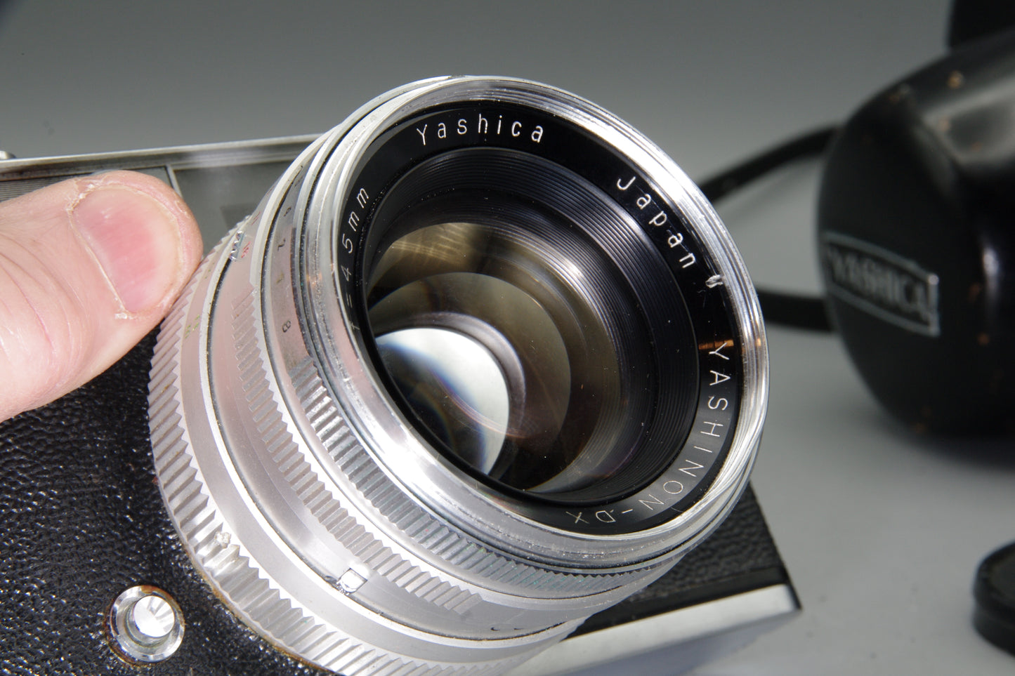 Yashica IC Lynx 14E 35mm Camera 45mm f1.4 Lens with Cap and Case VGC