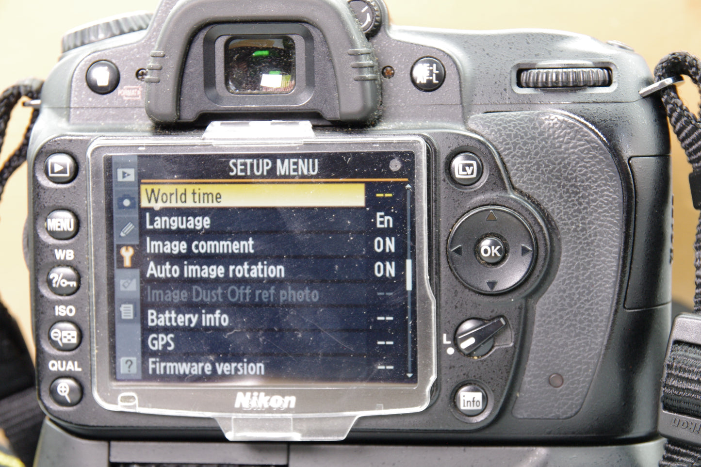 Nikon D90 12.3MP DSLR Boxed – S/C 66323 – Grip, Battery & Charger – Exc
