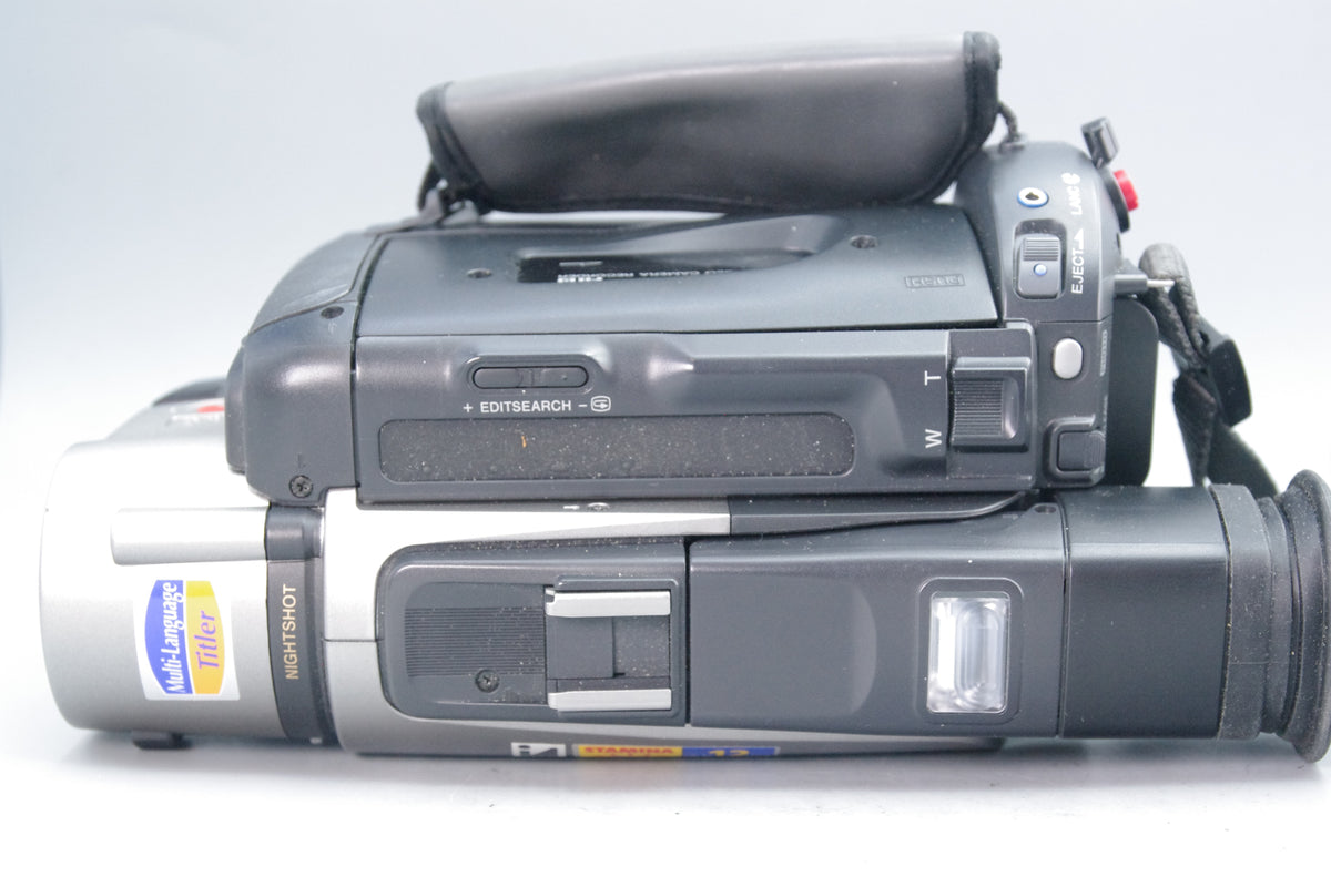 Sony CCD‑TRV95E Hi8 Camcorder – Tested – Fully Working – Charger – Very Good