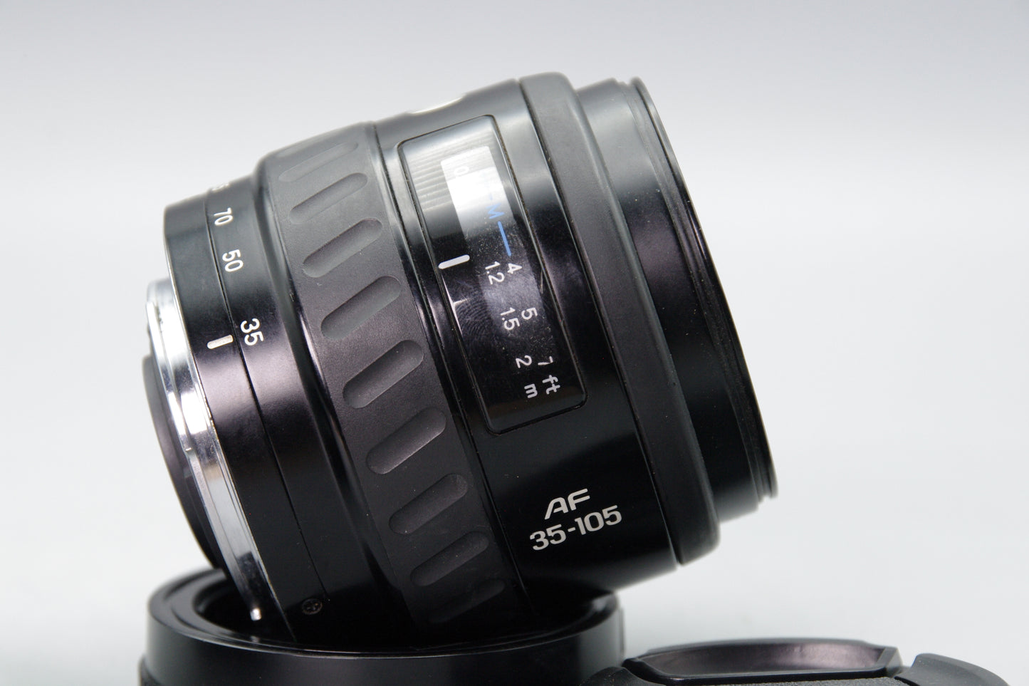 Minolta AF 35–105mm f/3.5–4.5 Lens – A‑Mount – Excellent – With Hood