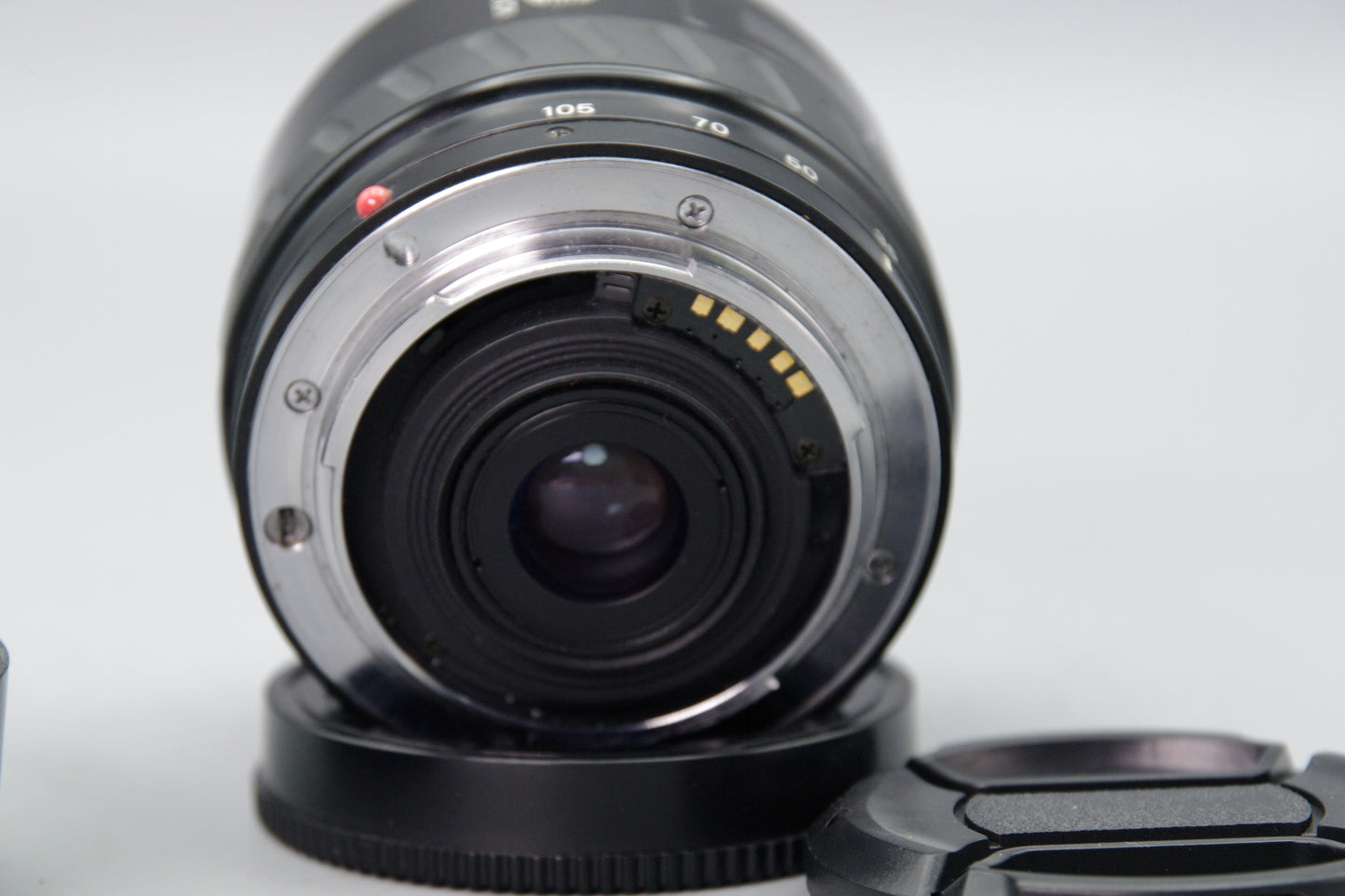 Minolta AF 35–105mm f/3.5–4.5 Lens – A‑Mount – Excellent – With Hood