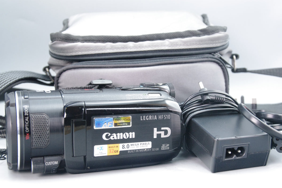 Canon Legria HF S10 Camcorder – Tested & Working – Excellent – Charger & Case
