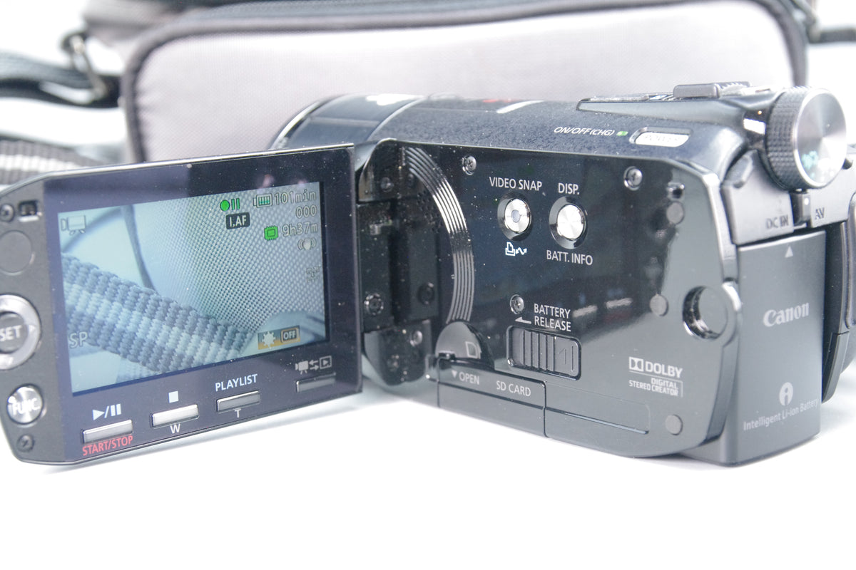 Canon Legria HF S10 Camcorder – Tested & Working – Excellent – Charger & Case