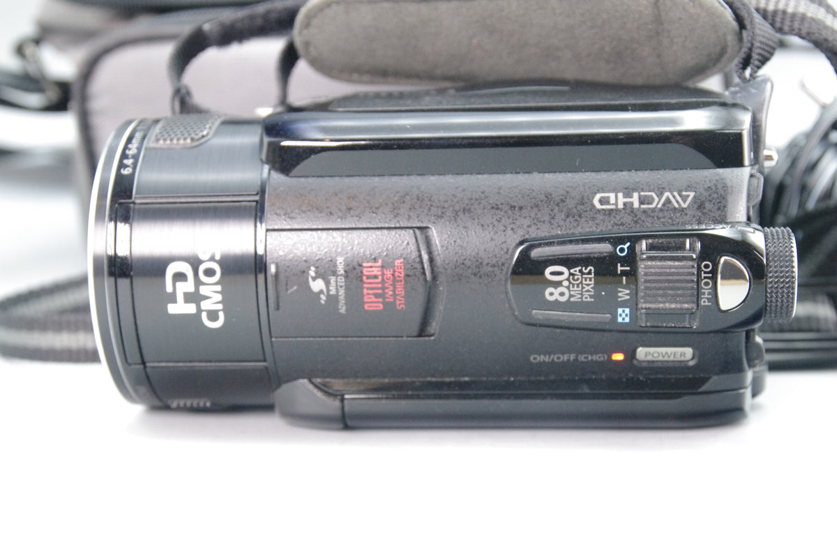 Canon Legria HF S10 Camcorder – Tested & Working – Excellent – Charger & Case
