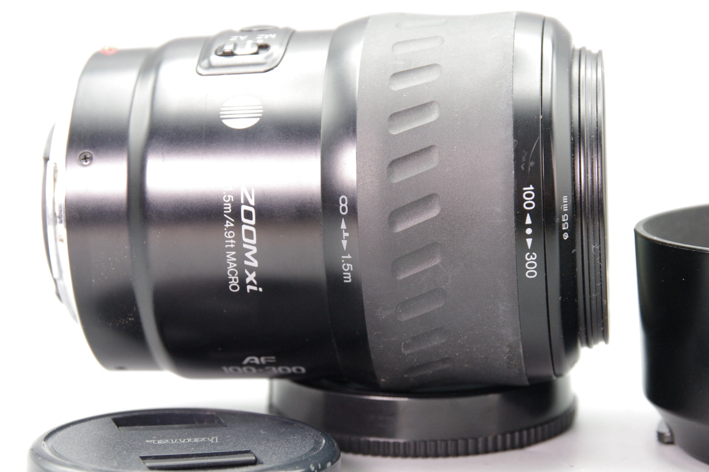 Minolta AF 100–300mm f/4.5–5.6 Xi Lens A‑Mount – Excellent with Hood